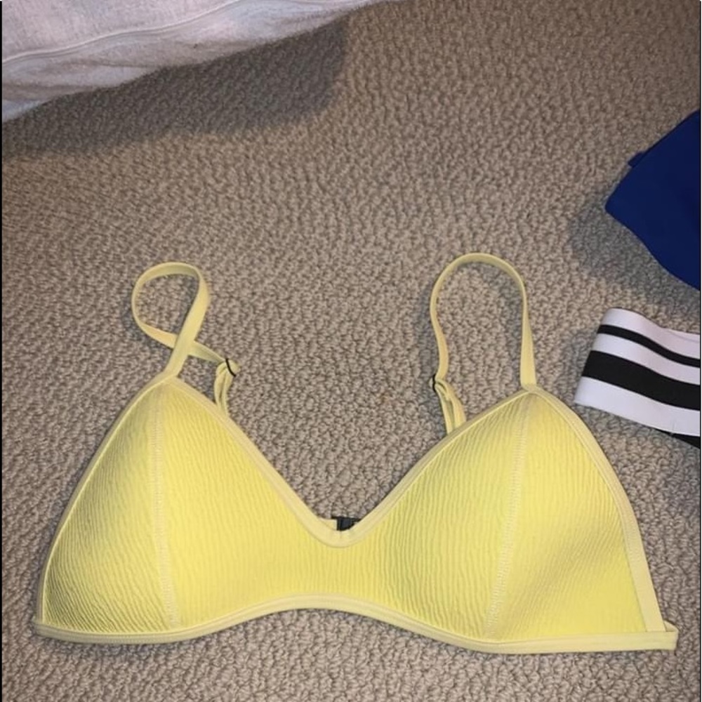Triangl top
